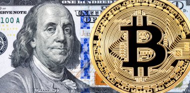 Altın sikke bitcoin ve Benjamin Franklin portresi 100 Amerikan dolarından. Yeni dünya kripto para birimi iş konsepti