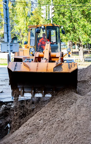 Samara Russland September 2021 Frontlader Entladen Sand Auf Einer Baustelle — Stockfoto