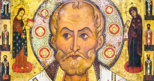 Antike Russisch Orthodoxe Ikone Des Heiligen Nikolaus Auf Holzbrett Gemalt — Stockvideo