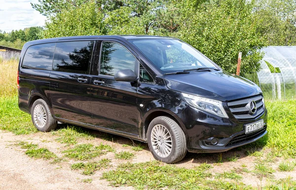 Боровичи Россия Августа 2021 Года Автомобиль Mercedes Benz Vito Tourer Лицензионные Стоковые Фото