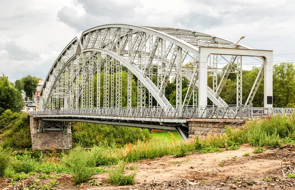 Borovichi Rusia Agosto 2021 Puente Arco Acero Sobre Río Msta —  Fotos de Stock