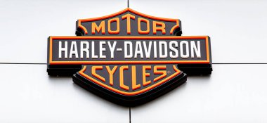 Samara, Rusya - 3 Mayıs 2019: Logo of Harley-Davidson Inc. Amerikalı motosiklet üreticisidir. Harley Davidson marka dünya çapında bisikletçiler arasında ünlü