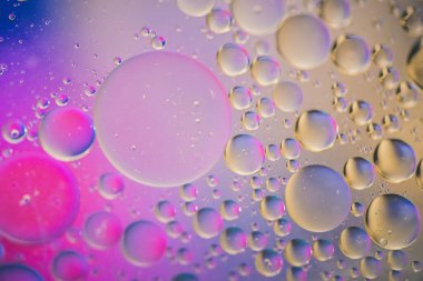 Yağ suya düşer. Soyut psikedelik desen görüntüsü çok renkli. Renkli değişken renklere sahip soyut arkaplan. Dof..