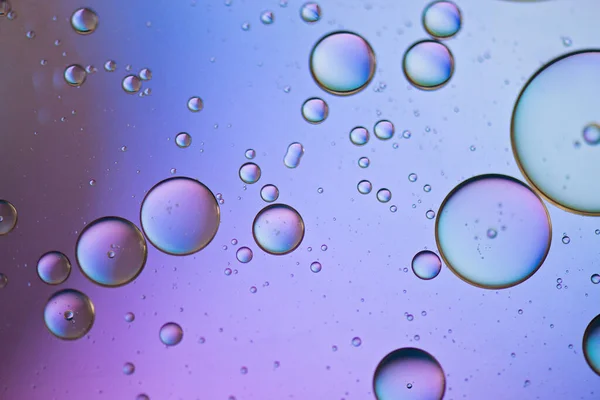 油は水に落ちる 要約サイケデリックなパターン画像多色化 カラフルなグラデーションの抽象的な背景 Dof — ストック写真