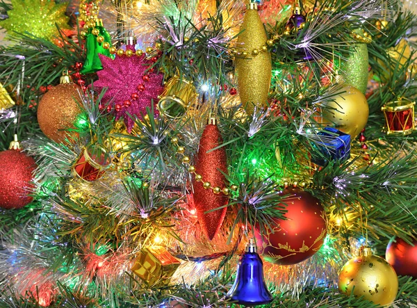 Christmas decorations on the Christmas tree — Stock Photo, Image