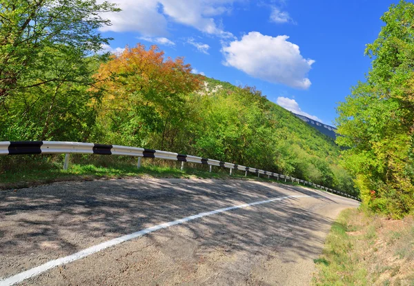 Vecchia strada di montagna — Foto Stock