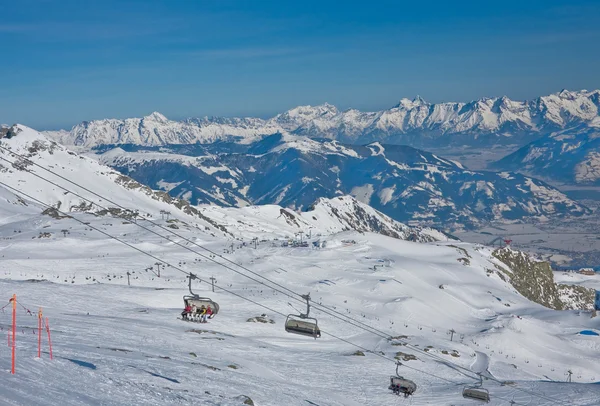 Kaprun kitzsteinhorn buzul Kayak Merkezi. Avusturya — Stok fotoğraf