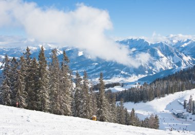 Ski resort zell am bakın. Avusturya