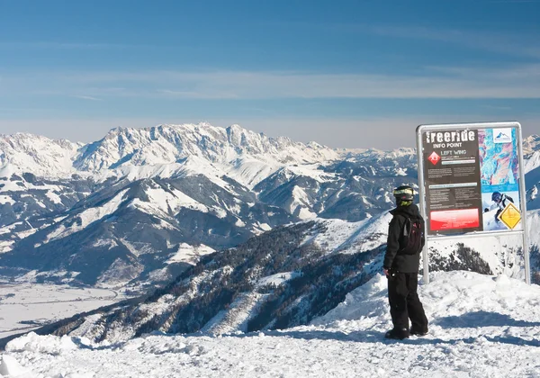 Ski resort of Kaprun, Kitzsteinhorn glacier. Austria — Stock Photo, Image