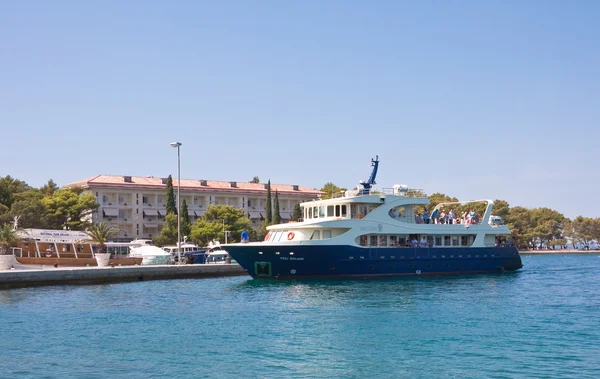 Baywalk. Large island of Brijuni. Croatia — Stock Photo, Image