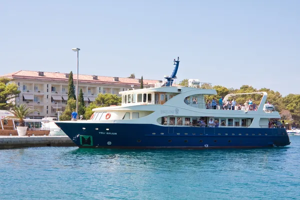 Baywalk. groot eiland van brijuni. Kroatië — Stockfoto