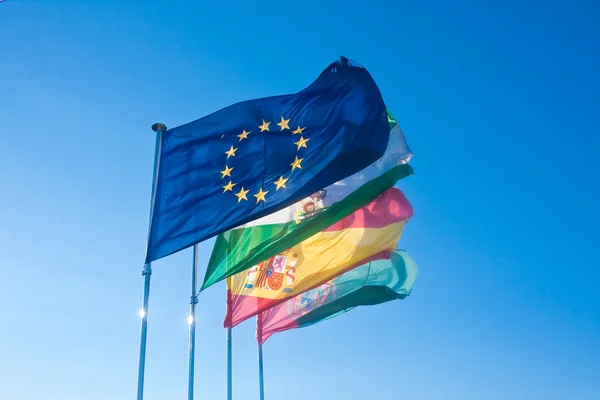 4 flagi: Unii Europejskiej, Andaluzja, Hiszpania, granada, f — Zdjęcie stockowe