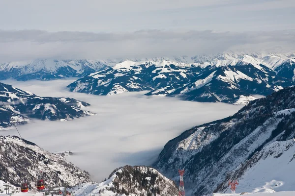 Ośrodka narciarskiego kaprun, lodowiec kitzsteinhorn. Austria — Zdjęcie stockowe