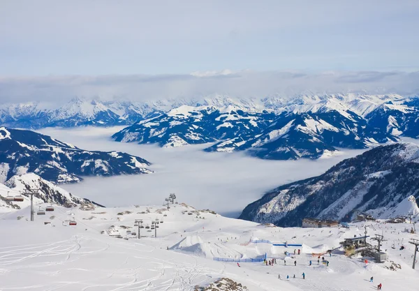 Skigebied van kaprun, kitzsteinhorn gletsjer. Oostenrijk — Stockfoto