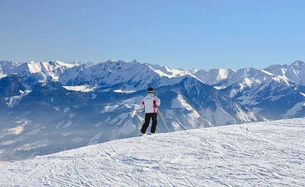 卡普伦，kitzsteinhorn 冰川的滑雪胜地。奥地利 — 图库照片