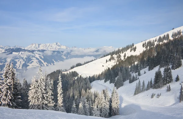 Ski resort of Kaprun, Kitzsteinhorn glacier. Austria — Stock Photo, Image