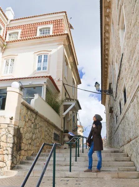 Bir turist, sokaklarda Cascais, Portekiz — Stok fotoğraf