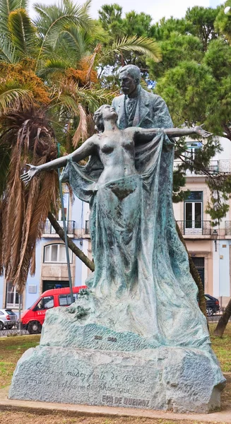 Statuia Ese Maria de Eca de Queiroz din Lisabona, Portugalia — Fotografie, imagine de stoc