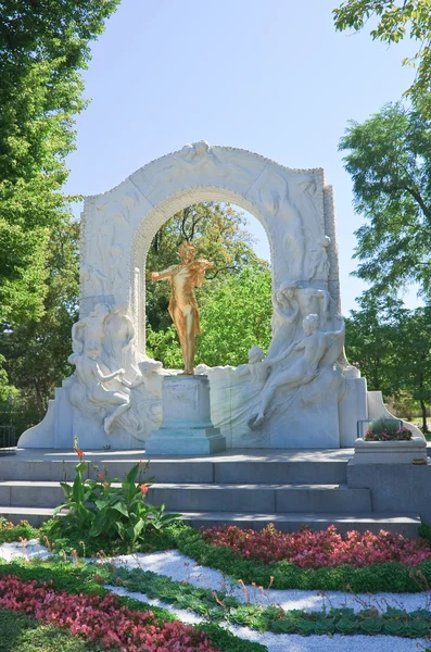 Strauss monument i Wien. Österrike — Stockfoto