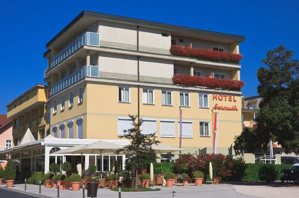 Hotel. Resort Portschach am Worthersee. Austria — Stock Photo, Image
