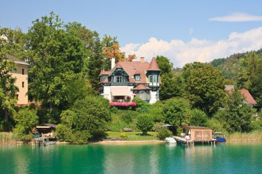 Resort krumpendorf am worthersee ve lake worth. Avusturya