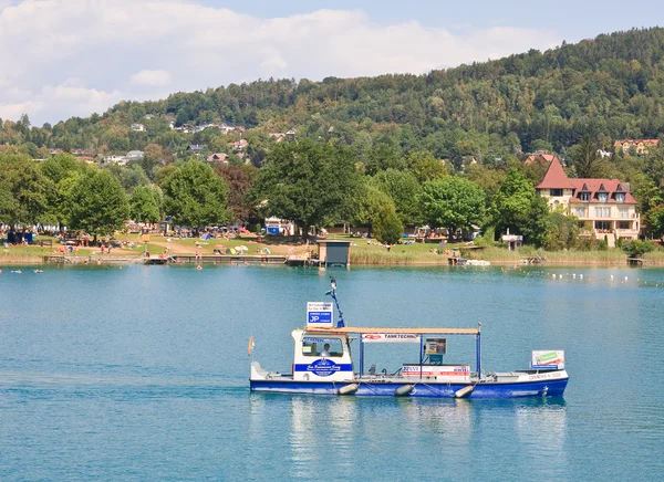 Resorter Krumpendorf am Worthersee og Lake Worth. Østerrike – stockfoto
