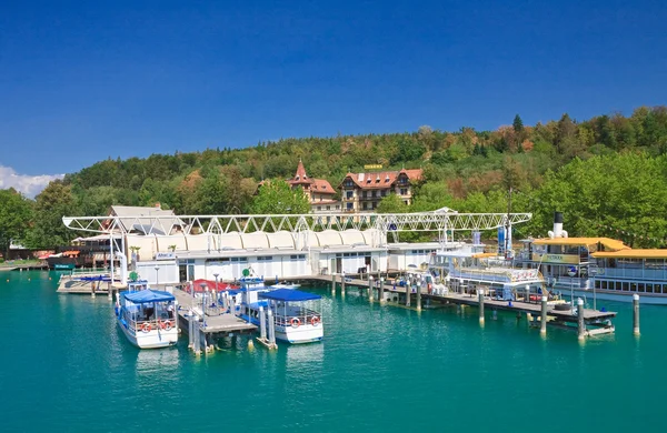 克拉根福度假村码头。奥地利 — 图库照片