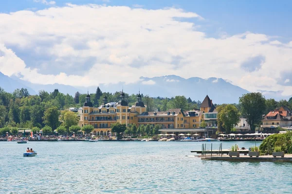 Resort velden am worthersee. Österreich — Stockfoto