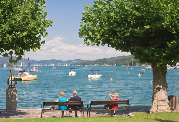 Resort Velden am Worthersee See y Lake Worth. Austria — Foto de Stock