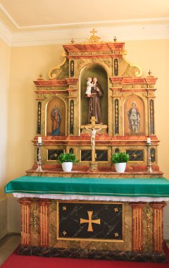 Katolik Kilisesi 'nin içi.