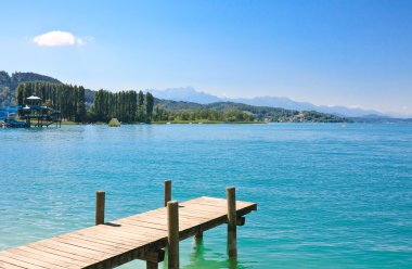 Göl worthersee. Avusturya