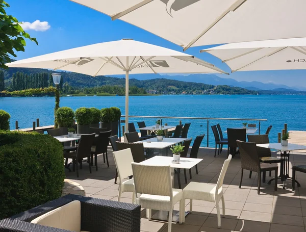 Coast.resort portschach üzerine Restoran am worthersee. Avusturya — Stok fotoğraf