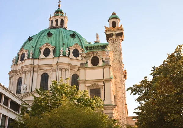 Karlskirche （圣查尔斯教会）。维也纳奥地利 — 图库照片