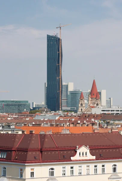 Widok na Wiedeń z diabelskim w prater. Austria — Zdjęcie stockowe