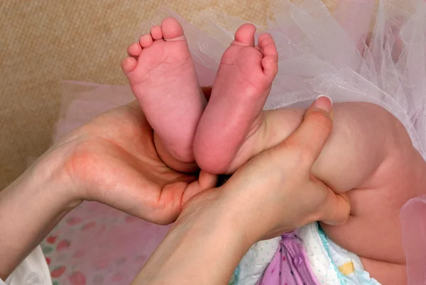 Dolci piedi del bambino — Foto Stock