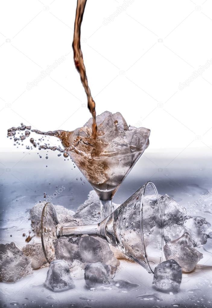 cold splashing water drink