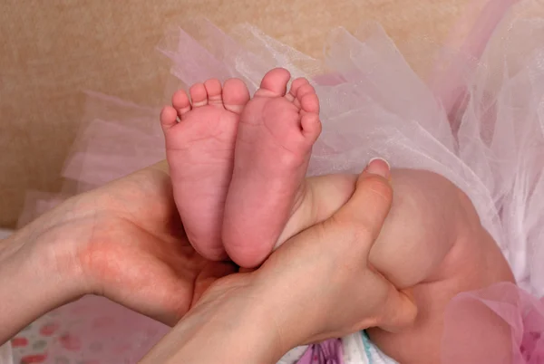 Baby's sweet feet — Stock Photo, Image