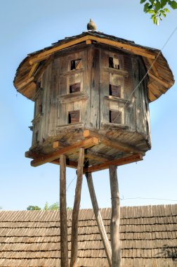 eski ahşap dovecote
