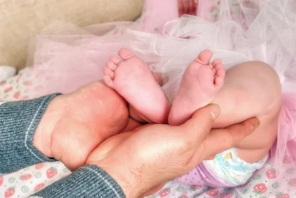 Babys süße Füße — Stockfoto