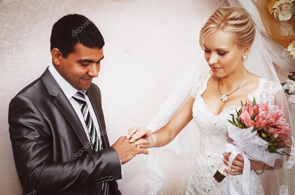 Exchange of wedding rings