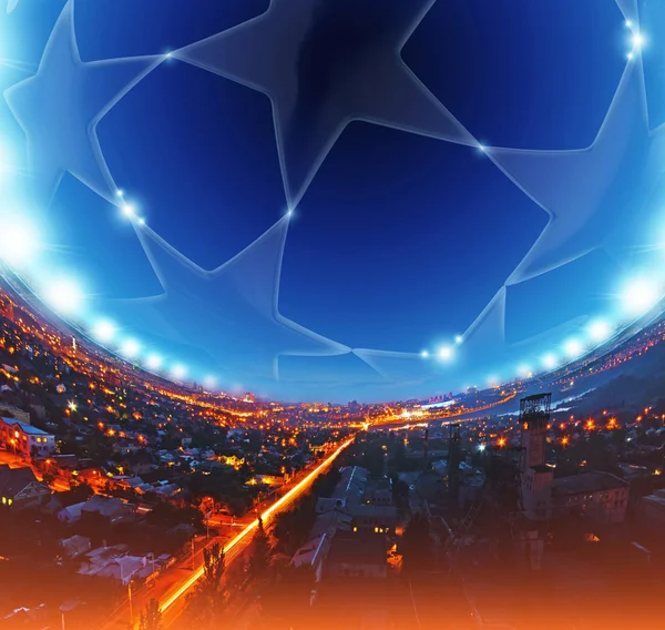 Wieczorem krajobrazu miejskiego Donieck piłki nożnej z symbolami — Zdjęcie stockowe