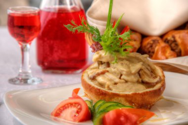 mantar bir restoranda lezzetli yemek