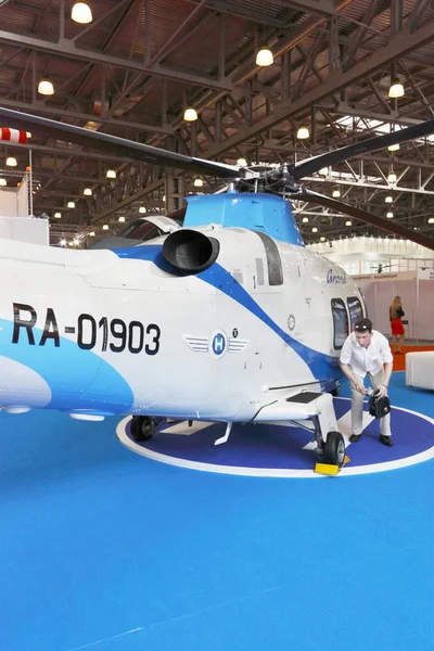 Internationale Helikoptermesse helirussia — Stockfoto