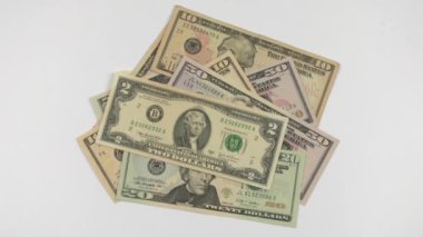 dolar ve Rüzgar