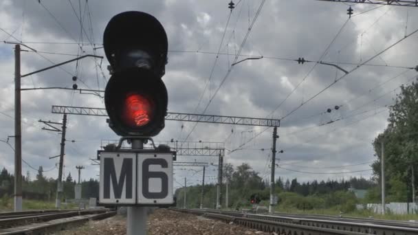 Trafikljus på järnvägen — Stockvideo