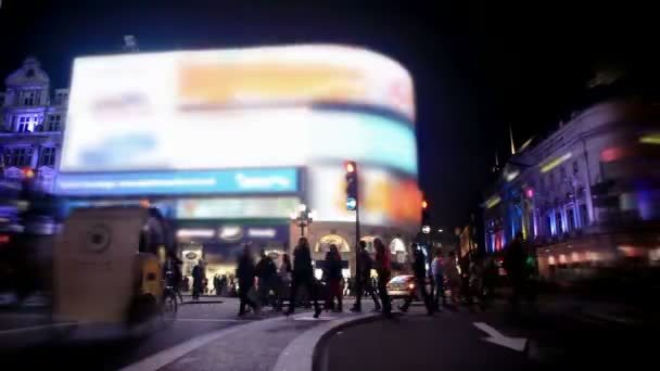 Piccadilly Circus. — Stock video