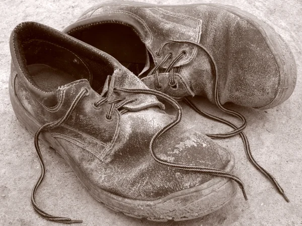 Oude schoenen — Stockfoto