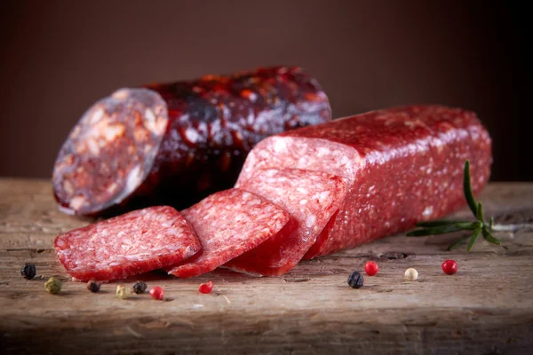 Salsichas de salame — Fotografia de Stock