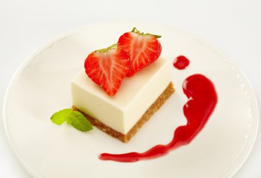 çilek Cheesecake