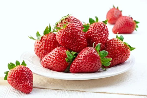 Frische Erdbeeren — Stockfoto